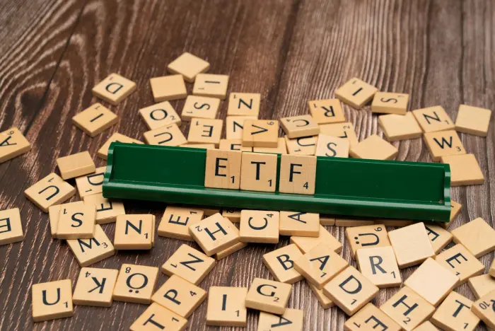 Dluhopisy vs. ETF: co je vhodné pro váš věk